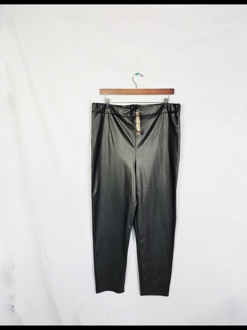 NWT Boohoo Size 16 High-Rise Black Faux Leather Pants